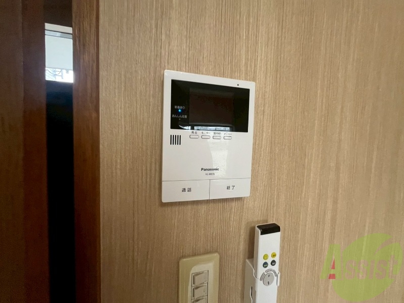 セキュリティ　ＴＶモニター付インターホンです。来客者の顔が見えるので安心！