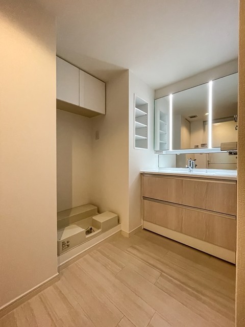 洗面設備　※写真は同タイプ住戸です。