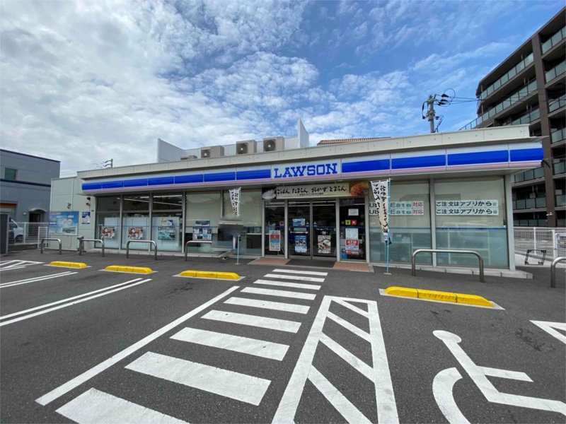 コンビニ　ローソン 小倉田原新町二丁目店（コンビニ）まで1312m