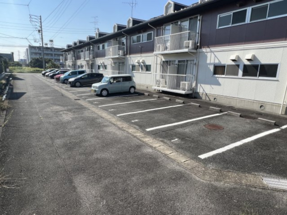 駐車場　駐車スペースもあります