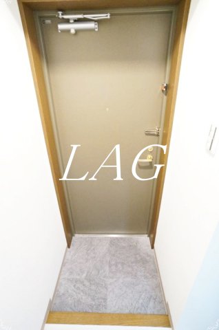 玄関　玄関です。