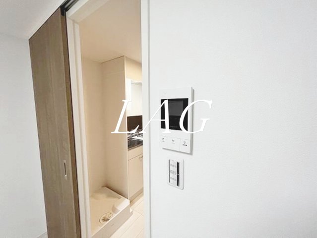 セキュリティ　モニター付きインターホンです。