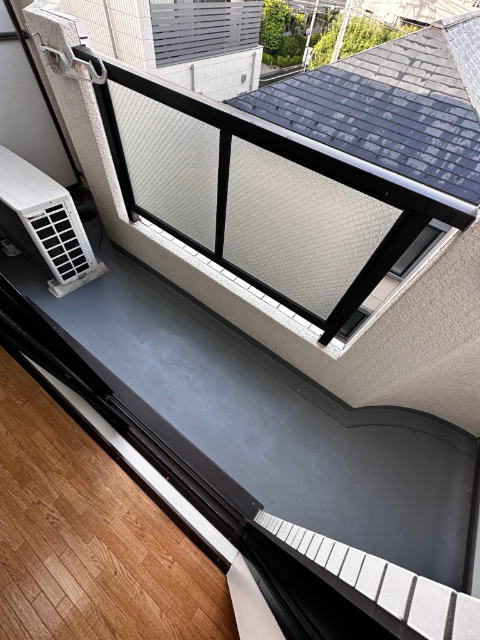 バルコニー　※同タイプの別部屋の写真です