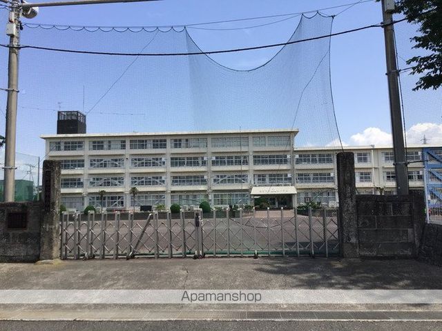 小学校　東小学校（小学校）まで332m