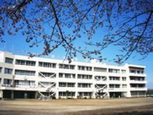 小学校　南平小学校（小学校）まで941m