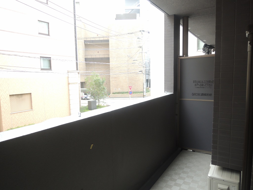 バルコニー　※別号室の参考写真になります。