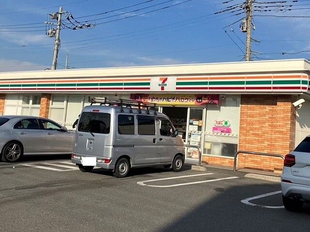 コンビニ　セブンイレブン上尾中分１丁目店（コンビニ）まで1820m
