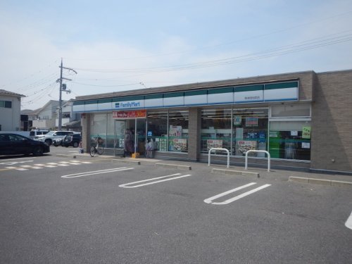 コンビニ　ファミリーマート 草津団地前店（コンビニ）まで705m