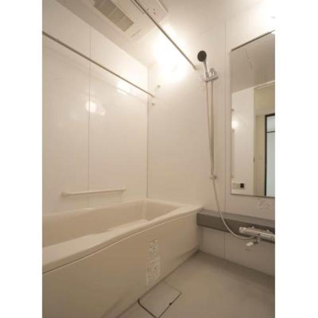 バス・シャワールーム　※写真は同タイプ住戸です。