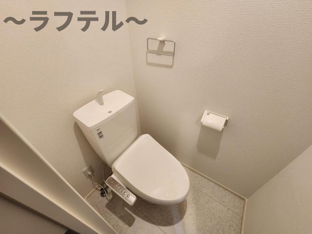 トイレ　別部屋イメージ写真