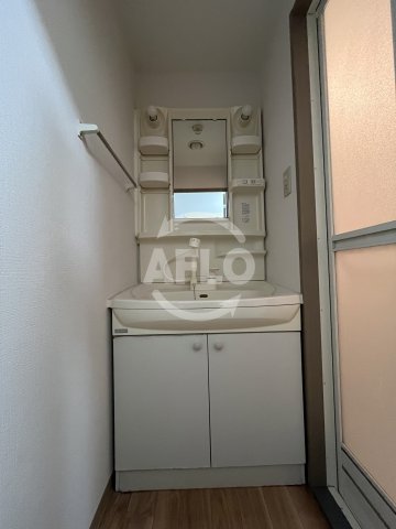 洗面設備　童夢江坂　洗面台