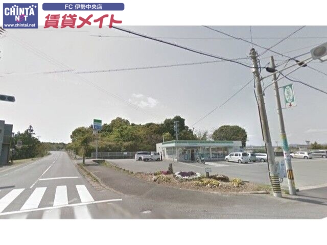 コンビニ　ファミリーマート志摩阿児店（コンビニ）まで569m