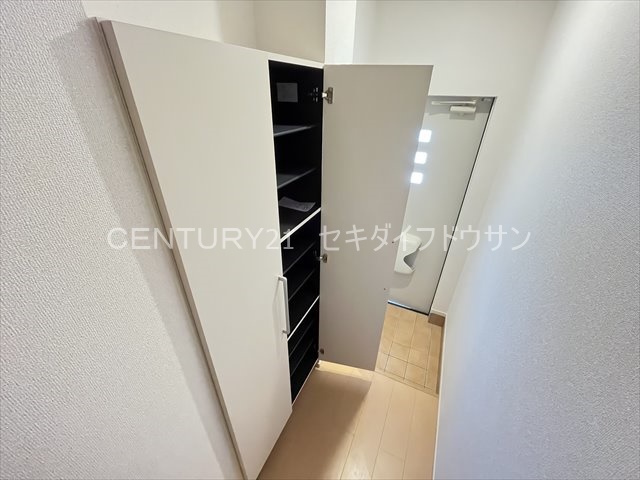 メゾン真の玄関写真