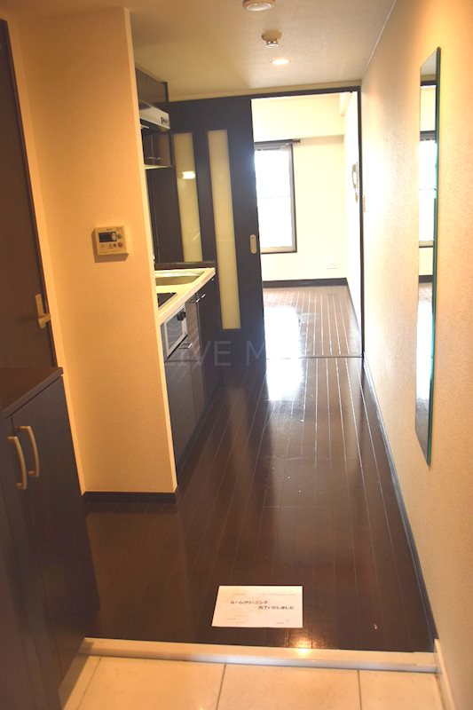 玄関　※別部屋のお写真になります
