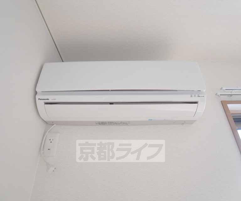 その他設備　リビングはエアコン完備です。