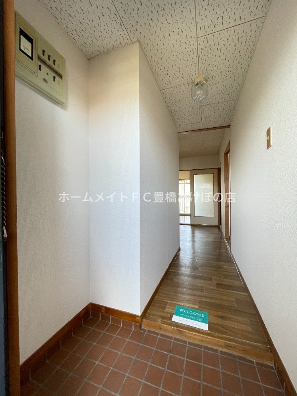 玄関　同型別部屋写真