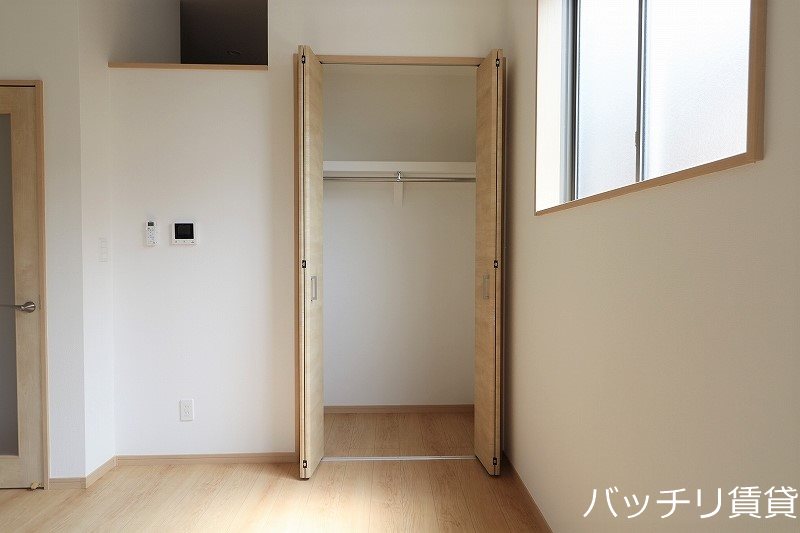 収納　別号室写真の為、現況を優先致します。