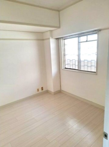 居室・リビング　※写真は同じマンションの違う部屋のものになります。