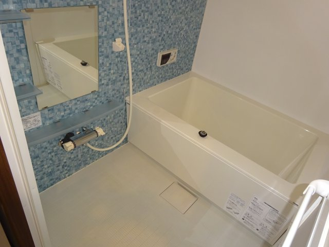 バス・シャワールーム　別部屋参考写真