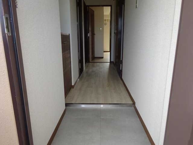 玄関　別部屋参考写真