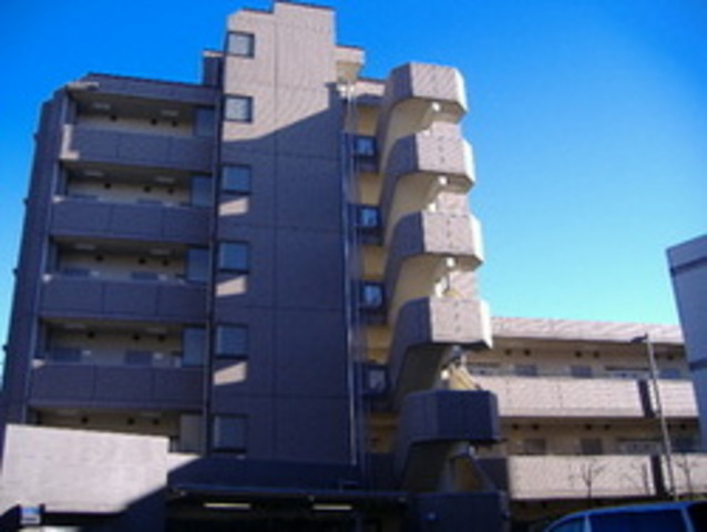 建物外観　外観はタイル張りの大型マンションです♪
