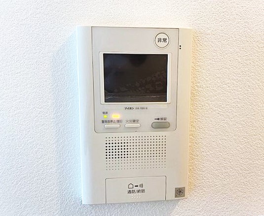 セキュリティ　★安心のモニター付きインターホン★