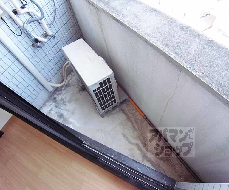 バルコニー　三角形のバルコニー。