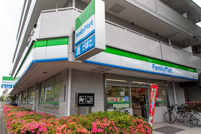 コンビニ　ファミリーマート（コンビニ）まで292m