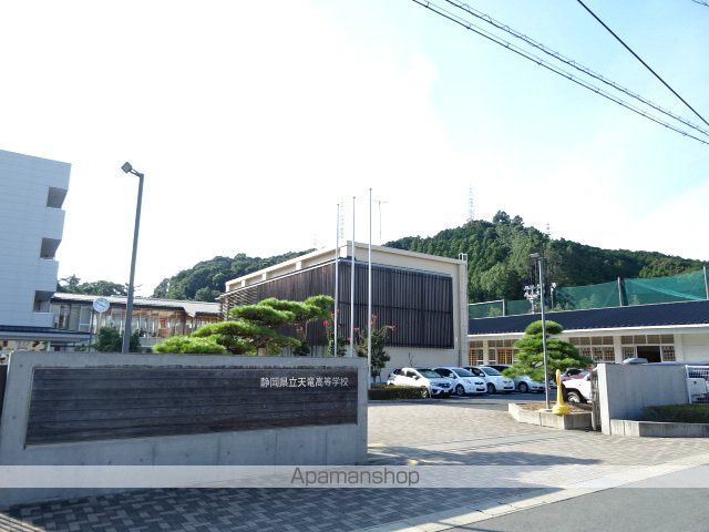 高校・高専　静岡県立天竜高等学校（高校・高専）まで565m