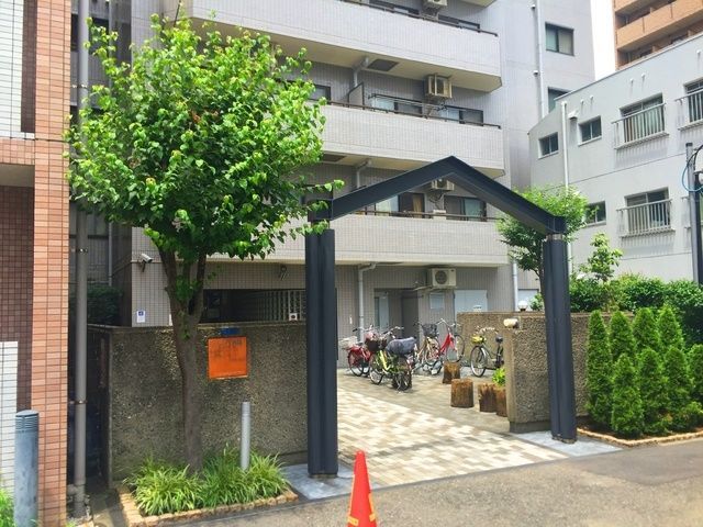 エントランス　エントランス