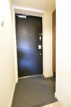 プレサンスTHE久屋大通レジェンドの玄関写真