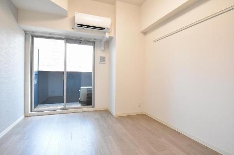 プレサンスTHE久屋大通レジェンドの居間写真