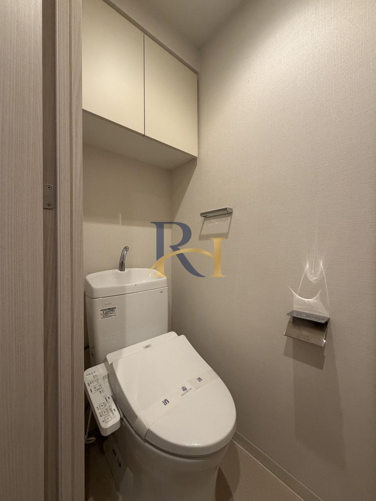 都営浅草線 浅草橋駅 徒歩15分 13階建 築4年のトイレ写真