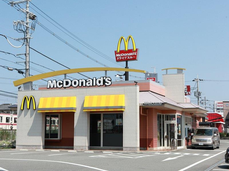 飲食店　マクドナルド 三木店（飲食店）まで911m