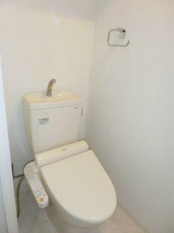 トイレ　写真は同タイプ住居です。