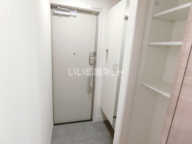 DーroomS三百人町の玄関写真