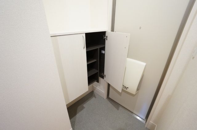 ＪＲ白新線 新発田駅 徒歩3分 2階建 築13年の玄関写真