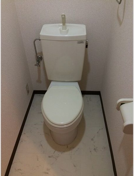 ＪＲ山陽本線 魚住駅 徒歩6分 3階建 築21年のトイレ写真