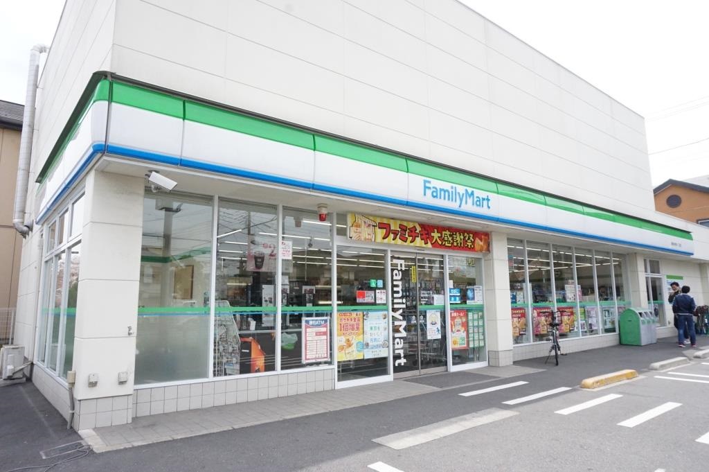 コンビニ　ファミリーマート 西新井栄町一丁目店（コンビニ）まで432m