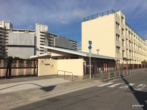 小学校　大阪市立大東小学校（小学校）まで239m