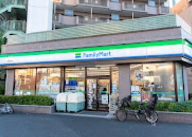 コンビニ　ファミリーマート 東品川店（コンビニ）まで220m