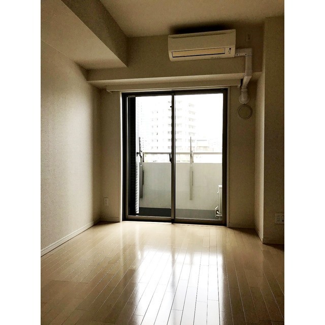 居室・リビング　同タイプ・別部屋画像