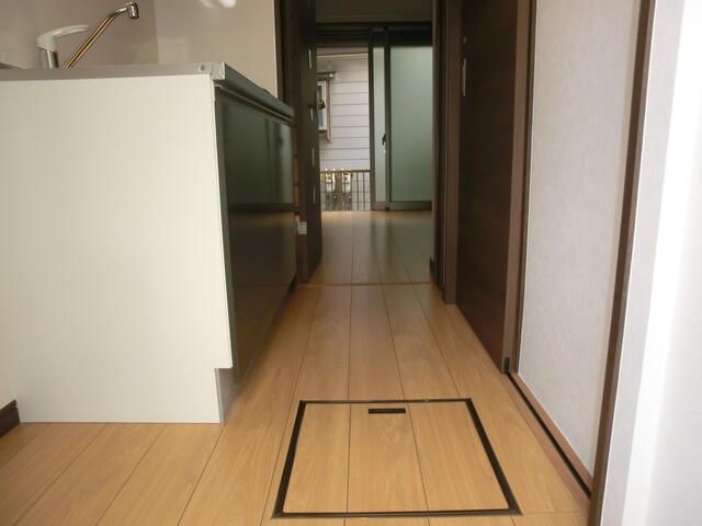 京急本線 黄金町駅 徒歩13分 2階建 築7年の玄関写真