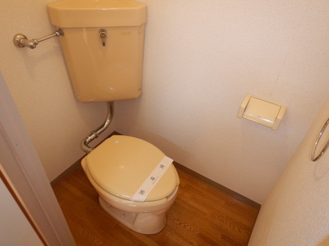 トイレ　別号室参考写真