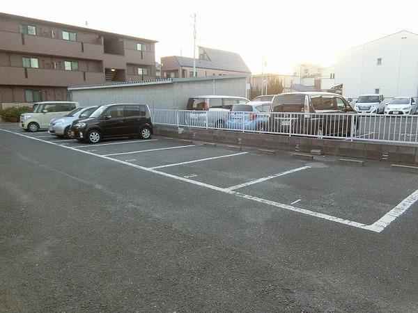 駐車場　駐車場！