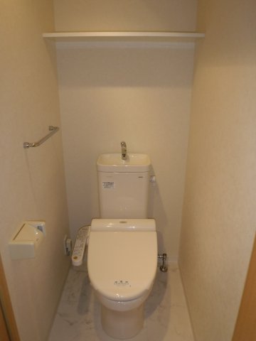 フローラル東葛西7のトイレ写真