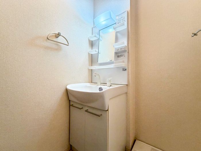 洗面設備　使いやすい洗面所です