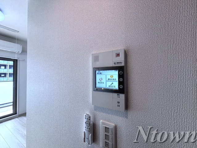 セキュリティ　モニター付きインターホンです