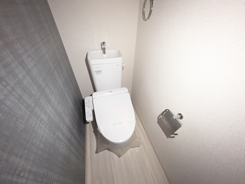 フジパレス尼崎ガーデン2番館のトイレ写真