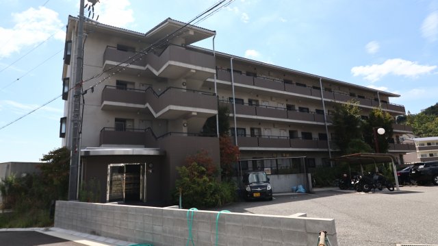 リバーヒルズの外観写真